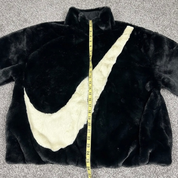 Nike Faux Fur Jacket, NIKE SWOOSH - Picture 13 of 14